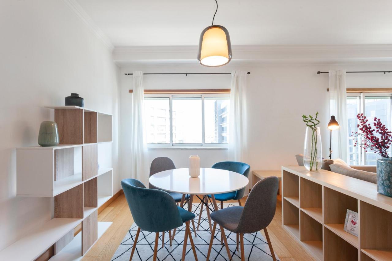 Central Orient Residence - Modern, Spacious And Sunny! By The River! Лиссабон Экстерьер фото