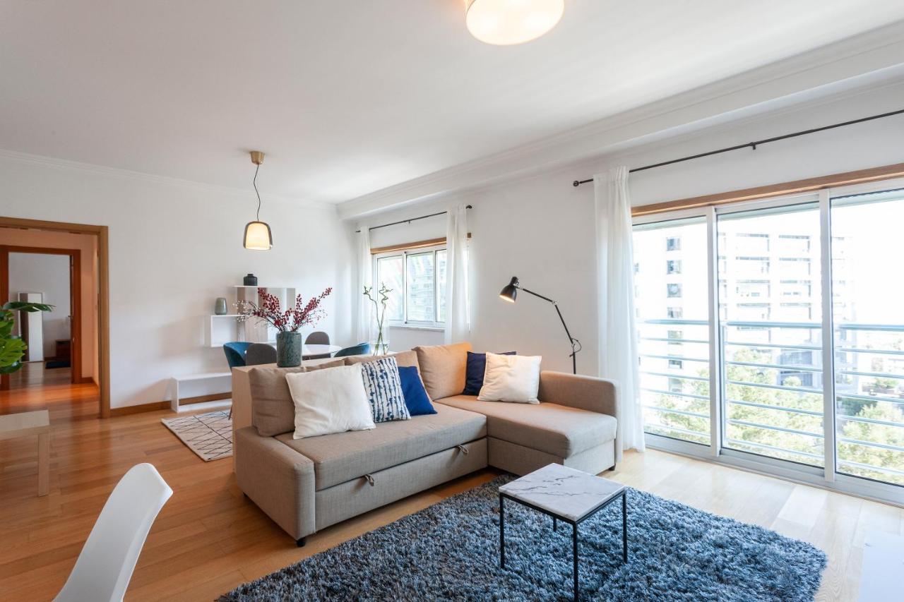 Central Orient Residence - Modern, Spacious And Sunny! By The River! Лиссабон Экстерьер фото