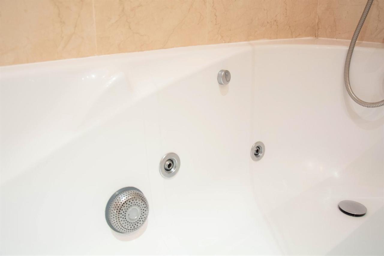 Central Orient Residence - Modern, Spacious And Sunny! By The River! Лиссабон Экстерьер фото